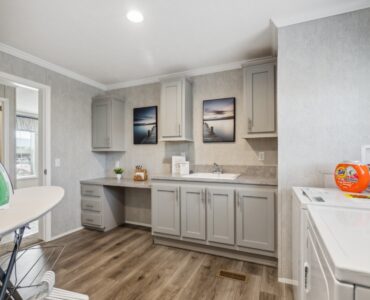 Pantry/utility room/office space